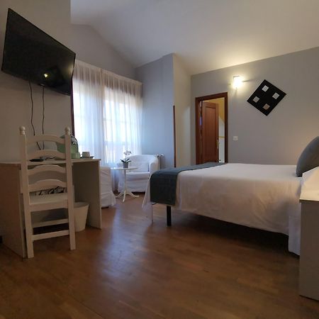 Hotel El Trasgu Soto De Cangas Extérieur photo