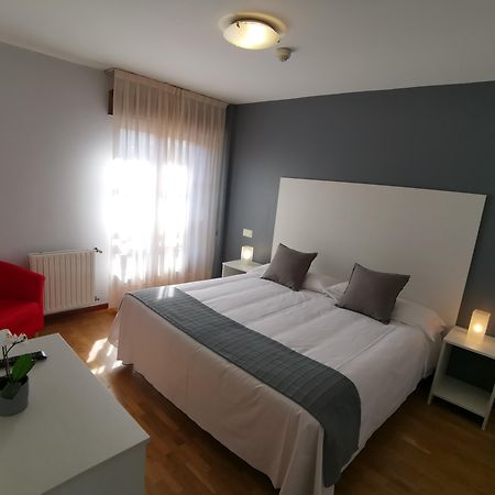 Hotel El Trasgu Soto De Cangas Extérieur photo