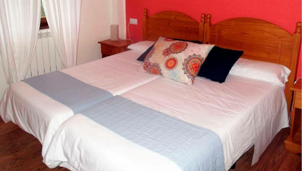 Hotel El Trasgu Soto De Cangas Extérieur photo