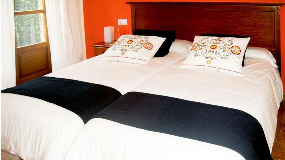Hotel El Trasgu Soto De Cangas Extérieur photo